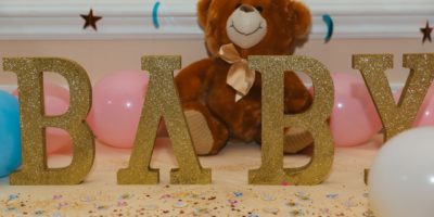 Die besten Babyparty Spiele: 21 Spielideen für eine gelungene Party